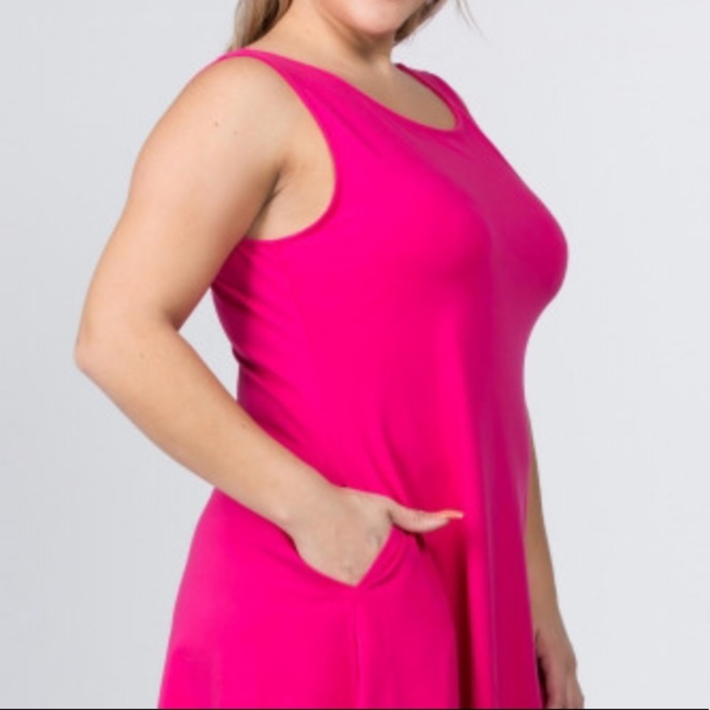 đ˘Last 1đ˘The Larissa Dress - Picture 3 of 3